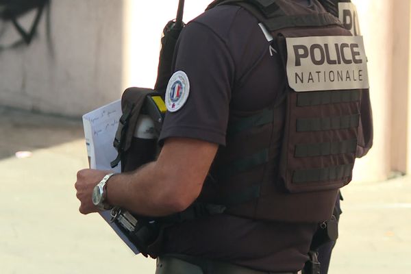 Une femme de 70 ans retrouvée à Marseille vendredi 26 janvier au matin dans le 1ᵉʳ arrondissement, son mari interpellé.