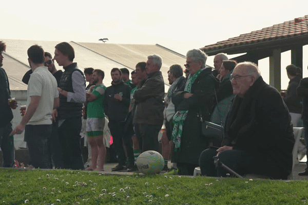 Gaston Dubois ne manquerait pas un match de son club de rugby à Peyrehorade (Landes).