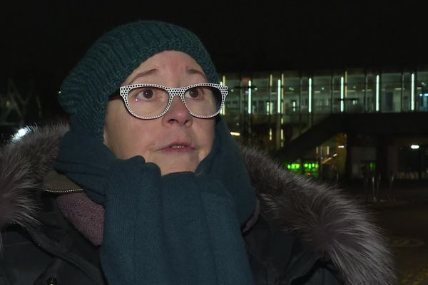 Yolaine Ranson est partie tôt ce 3 décembre pour 3 semaines à Jytomyr en compagnie de son époux, Jean-Luc, Natacha une Ukrainienne et un chauffeur.