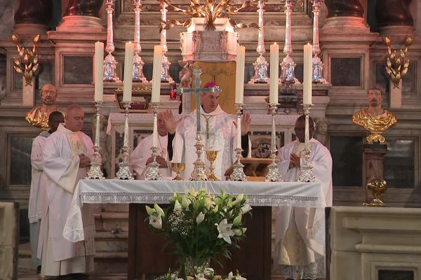 Les catholiques célèbrent la Toussaint, ce 1er novembre.