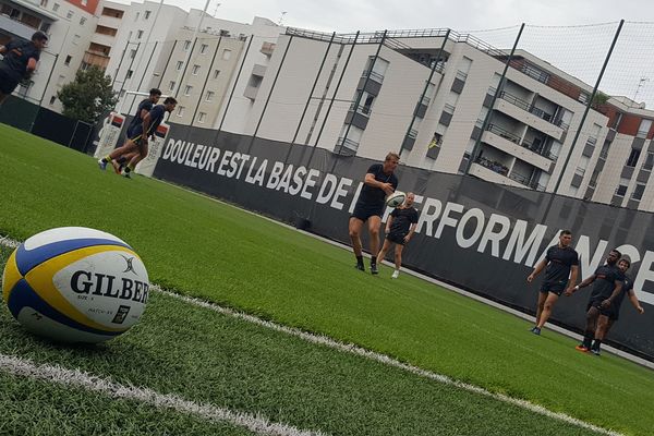 Le XV Clermontois se prépare pour le match de dimanche.