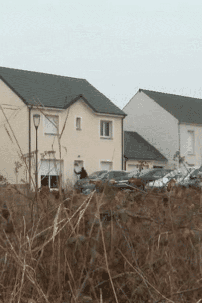 Construites en 2018, les maisons seront rasées puis reconstruites.