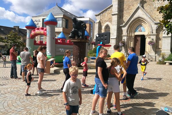 Broons, village étape sur la route des vacances, propose des activités pour permettre aux conducteurs et à leurs familles de se détendre