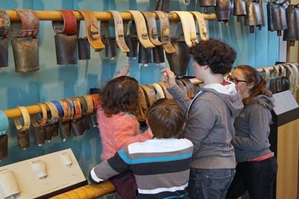 Le Musée de la Cloche et de la Sonnaille à HEREPIAN dans l'Hérault ouvre ses portes au public pour les journées du patrimoine 2016 avec des animations autour des techniques utilisées à la fonderie.