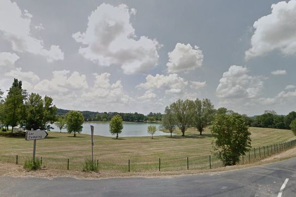 Le lac de Lougratte en Lot-et-Garonne (Illustration)