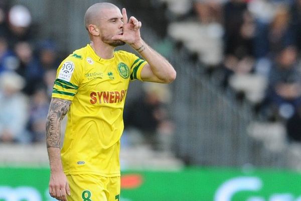 Vincent Bessat durant le match contre Bordeaux le 10 novembre 2013