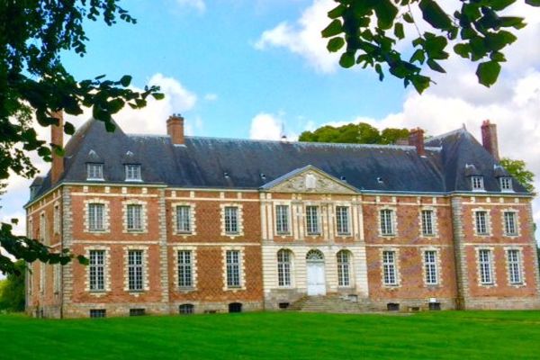 Le château de Bosmelet retrouve de sa splendeur et de son activité passée. 