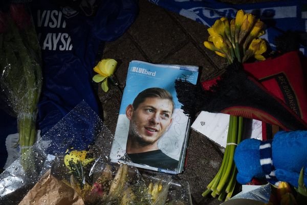 De nombreux hommages seront rendus durant toutes les rencontres ce dimanche de L1 et L2 à Emiliano Sala.