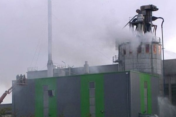 Le sinistre s'est déclaré mercredi 29 à 17h dans ce silo en béton