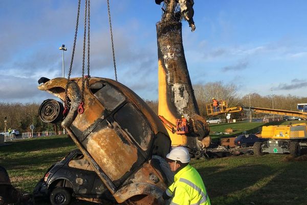 La déconstruction de la Main Jaune a commencé ce mercredi matin.