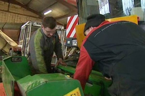 La coopérative d'utilisation de matériel agricole, qui permet de partager les machines et autres équipements, est un modèle qui a séduit plus d'une exploitation sur 2 dans le Puy-de-Dôme.