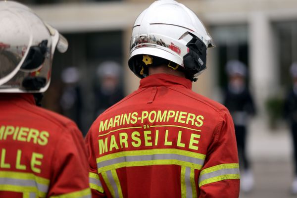 Ce jeudi 3 octobre dans la matinée, le corps d'un quadragénaire est repêché  après la chute de son véhicule dans un bassin du port de Marseille.