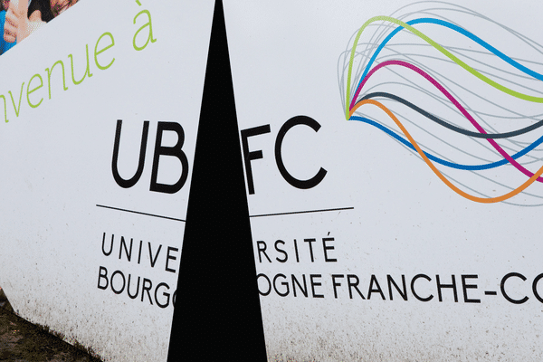 L'union des deux universités prendra fin 10 ans après le début de leur histoire.