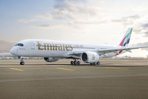 Le nouvel Airbus A350-900 aux couleurs de la compagnie Emirates.