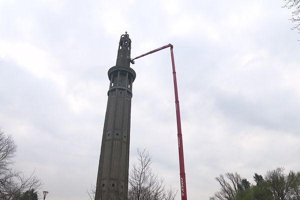 La tour Perret de Grenoble fait l'objet de travaux de consolidation pendant un mois.