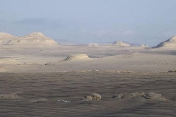 Pour la première fois, le Dakar s'attaque aux paysages étranges du Pérou. 