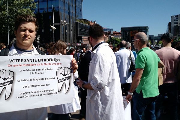 Les manifestants avant le départ de l'opération escargot.