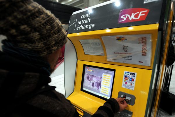 La SNCF multiplie les automates dans les gares. 