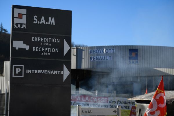 Environ la moitié des salariés se relaie toujours pour occuper la SAM.