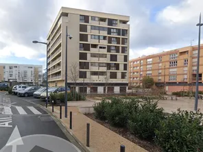 Les sapeurs-pompiers de Haute-Garonne ont été appelés pour une intoxication au monoxyde de carbone dans cet immeuble de plusieurs étages près de Toulouse.