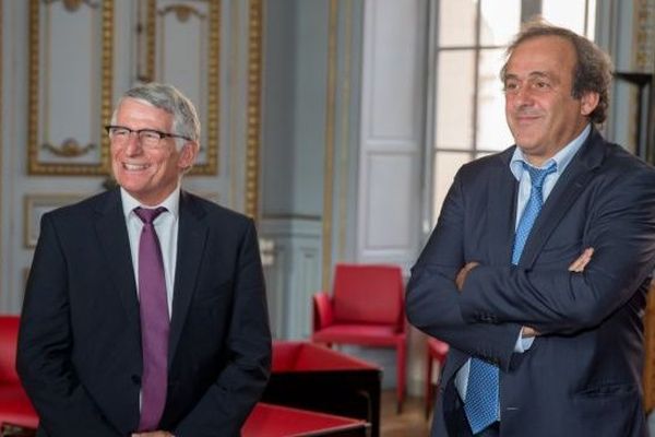 Pierre Cohen le maire de Toulouse avec Michel Platini