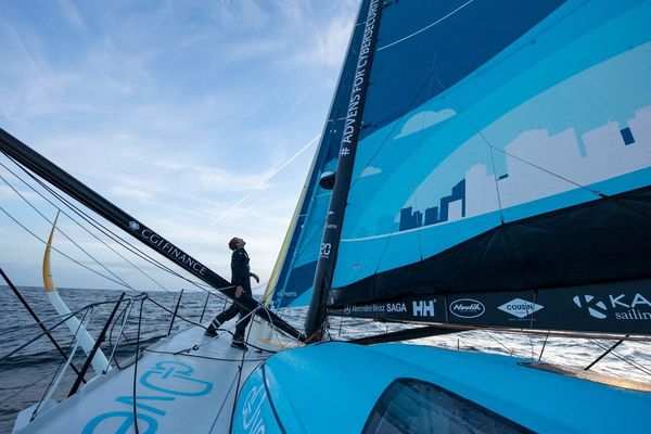 Thomas Ruyant met le cap sur le Vendée Globe 2020.