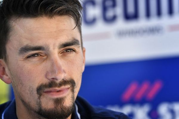 Julian Alaphilippe achève la Amstel Gold Race au pied du podium.