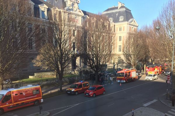 Les pompiers étaient intervenus suite au déclenchement de l'alarme incendie.