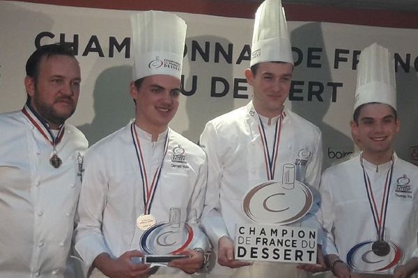 Clément Halle (deuxième sur la photo) sacré vice champion de France de dessert junior le 5 avril 2018