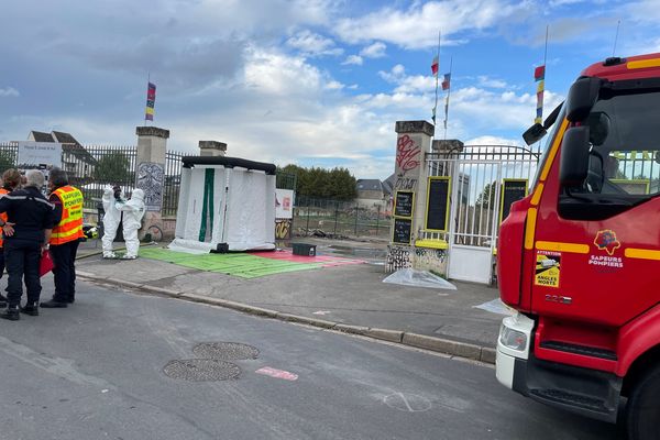 Une équipe de déminage s'est rendu sur ce chantier situé dans le quartier Beaumont à Tours.