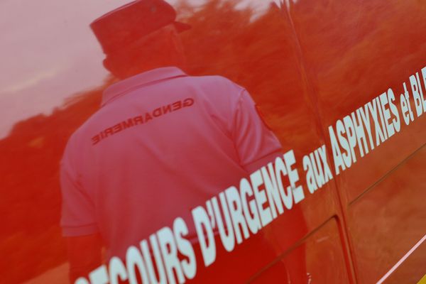 UNe femme tente de voler un camion de pompiers après une condamnation pour avoir passé 249 appels malveillants aux gendarmes