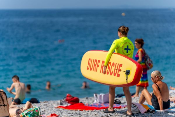 Les sauveteurs du SDIS 06 à pied d'oeuvre sur les plages du littoral, comme ici, à Nice