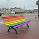 Plusieurs actes de vandalisme ont eu lieu à Dieppe après les élections législatives. Un banc aux couleurs arc-en-ciel de la communauté LGBT a été repeint en noir.