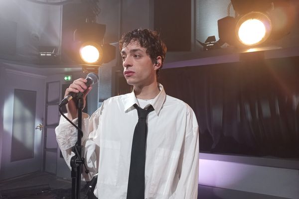 Marius, jeune chanteur dans la catégorie variétés françaises, a remporté en Picardie la sélection pour le Printemps de Bourges 2024. Il est l'invité de votre programme musical Hauts-de-France préféré : "Les Hauts en Scènes".