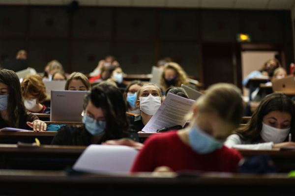 Illustration. Depuis février, de nombreuses aides sont mises en place en Corse, comme ailleurs, pour venir en aide aux étudiants dans le besoin face à la crise du Covid-19.