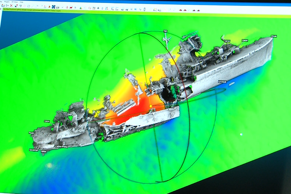 Un sondeur multifaisceaux est utilisé pour identifier les épaves restantes de l'Opération Dynamo.