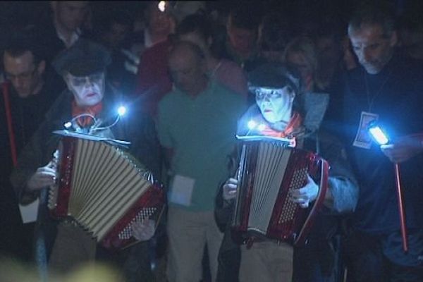  « Mémoire(s) de Guerre », spectacle nocturne en plein air au sentier karstique de Mérey-sous-Montrond. 