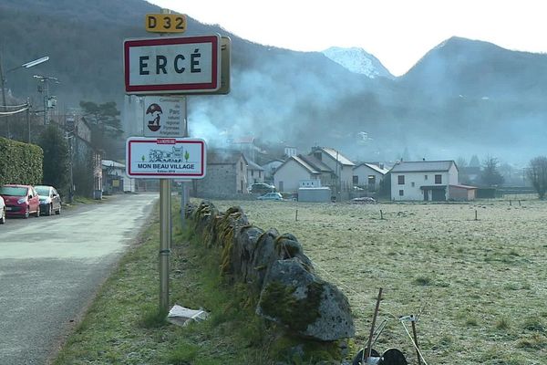 A Ercé, 527 habitants, on dénombre 25 agriculteurs et 50 emplois à la maison de retraite.