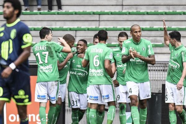 Saint-Etienne, opportuniste, enfonce un peu plus le LOSC.