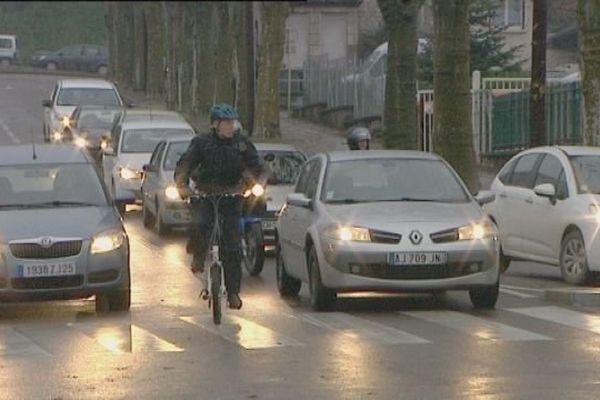 Besançon : attention, danger pour le cyclistes en ces temps hivernaux