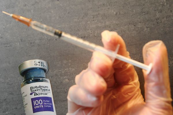 Deux sœurs de Valenciennes injectaient illégalement du botox et de l'acide hyaluronique à leurs clients. Certains d'entre eux ont de graves séquelles.