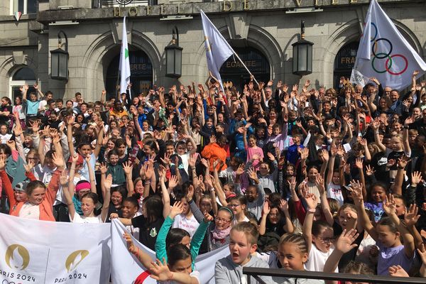 Journée des drapeaux olympiques et paralympiques à Guéret.