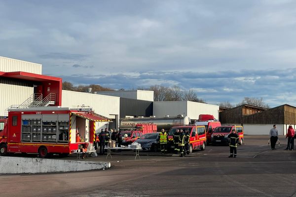 Un important dispositif de secours est mis en place suite à une fuite d'ammoniac à l'entreprise Bigard, à Venarey-Les-Laumes en Côte-d'Or.