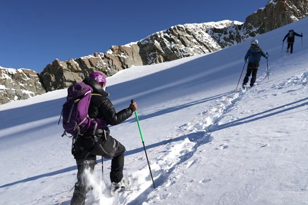 Les jeunes stagiaires qui découvrent la montagne pour la première fois, dans les environs de La Grave, sur le massif de la Meije…