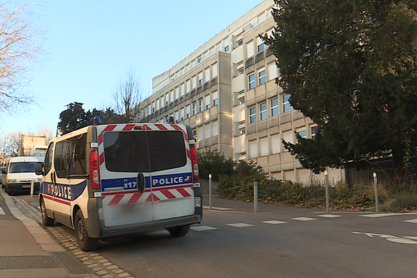 Le lycée Jeanne d'Arc, ce matin.