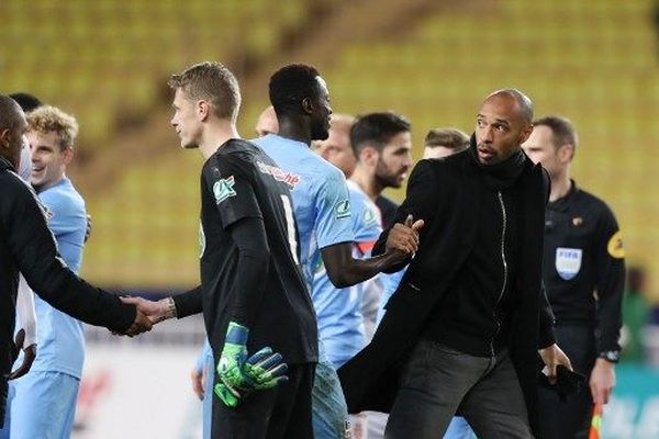 Thierry henry quitte le terrain à la fin du match de coupe de france de l'AS Monaco contre le FC metz au stade Louis II, le 22 janvier 2019. Le FC Metz a remporté le match 3-1.