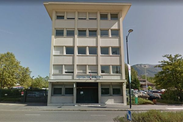 L'hôtel de police à Annecy