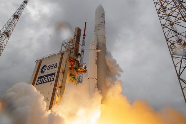 Lancement d'Ariane 5 et du téléscope américain James Webb en décembre 2021.