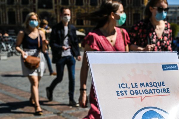 Le masque est déjà obligatoire dans bon nombre de lieux publics en France.