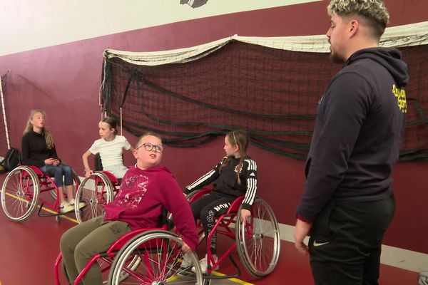 La Caravane des Sports, c'est l'occasion de tester des sports pour les jeunes de la Vienne.